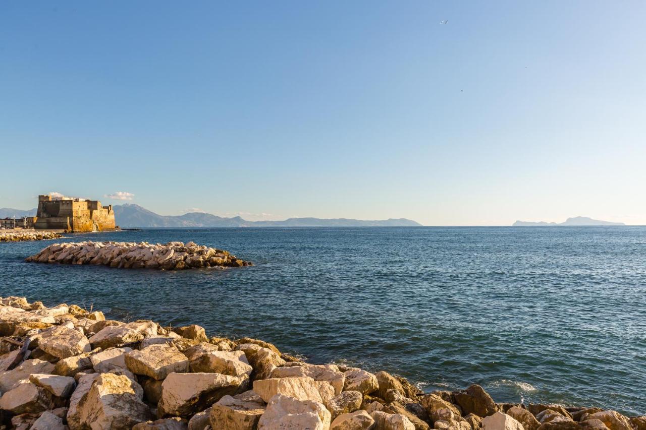 Parthenope'S Eye On The Seafront By Napoliapartments Exterior foto